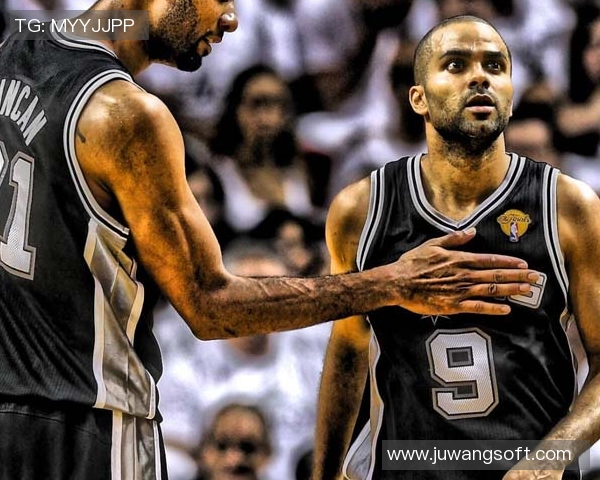 足球超级联赛：俱乐部间的火热对决